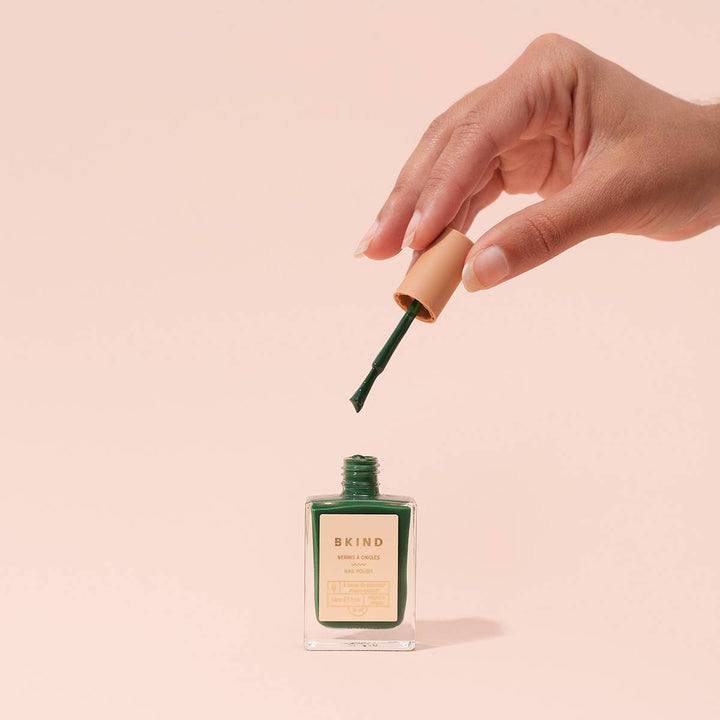 NAIL POLISH - GEMS