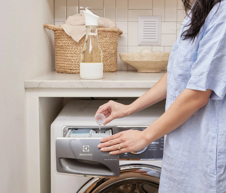 LAUNDRY BOTTLE IN GLASS