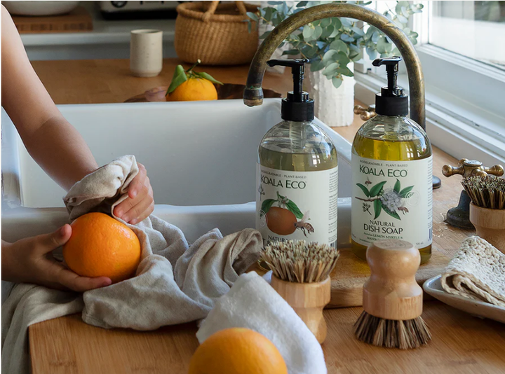AGAVE & HEMP SCRUBBING BRUSH