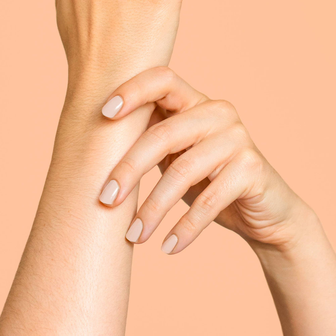 NAIL POLISH - OAT MILK